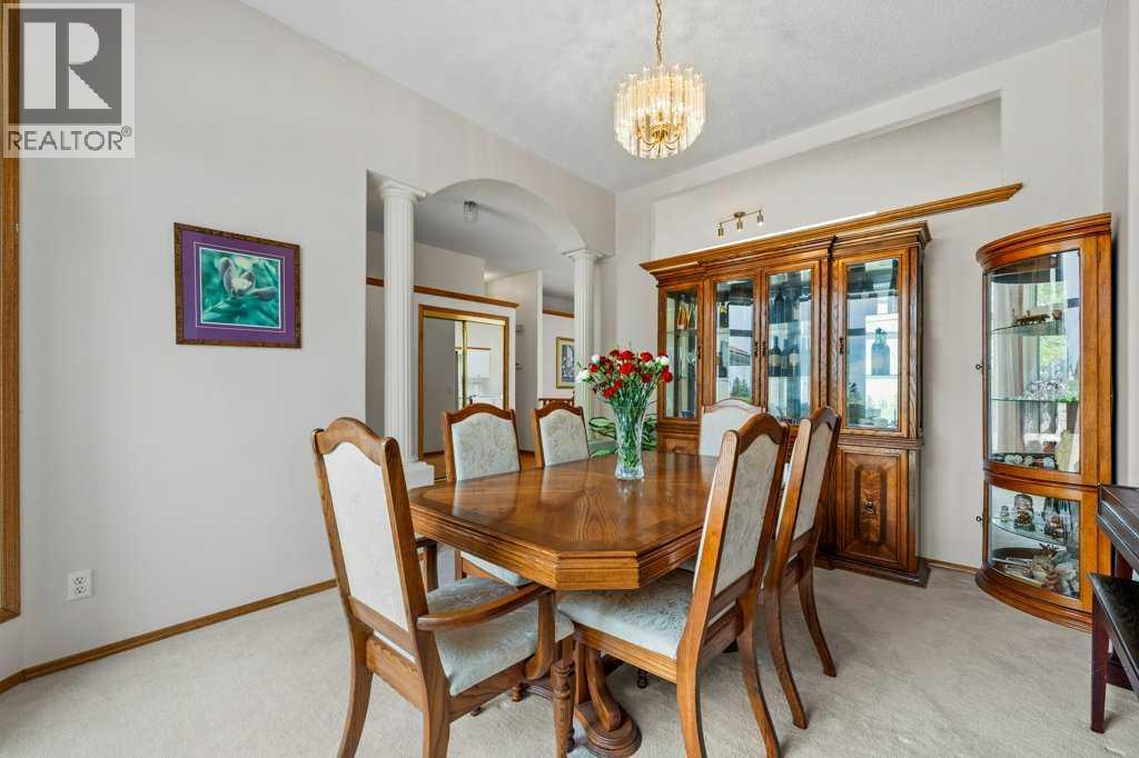 125 Woodpark Close SW, Calgary, Alberta  T2W 6H1 - Photo 19 - A2313625