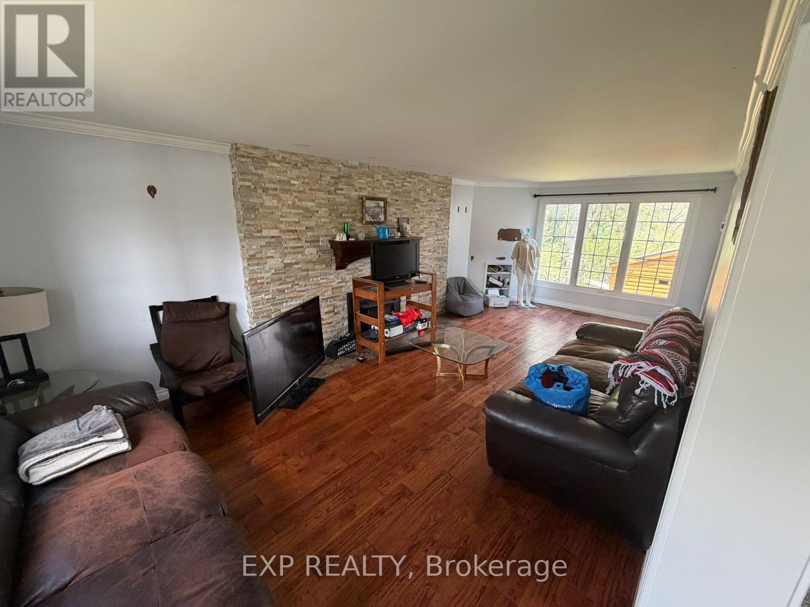1061 Plante Drive, Ottawa, Ontario  K1V 9E5 - Photo 3 - X13159412