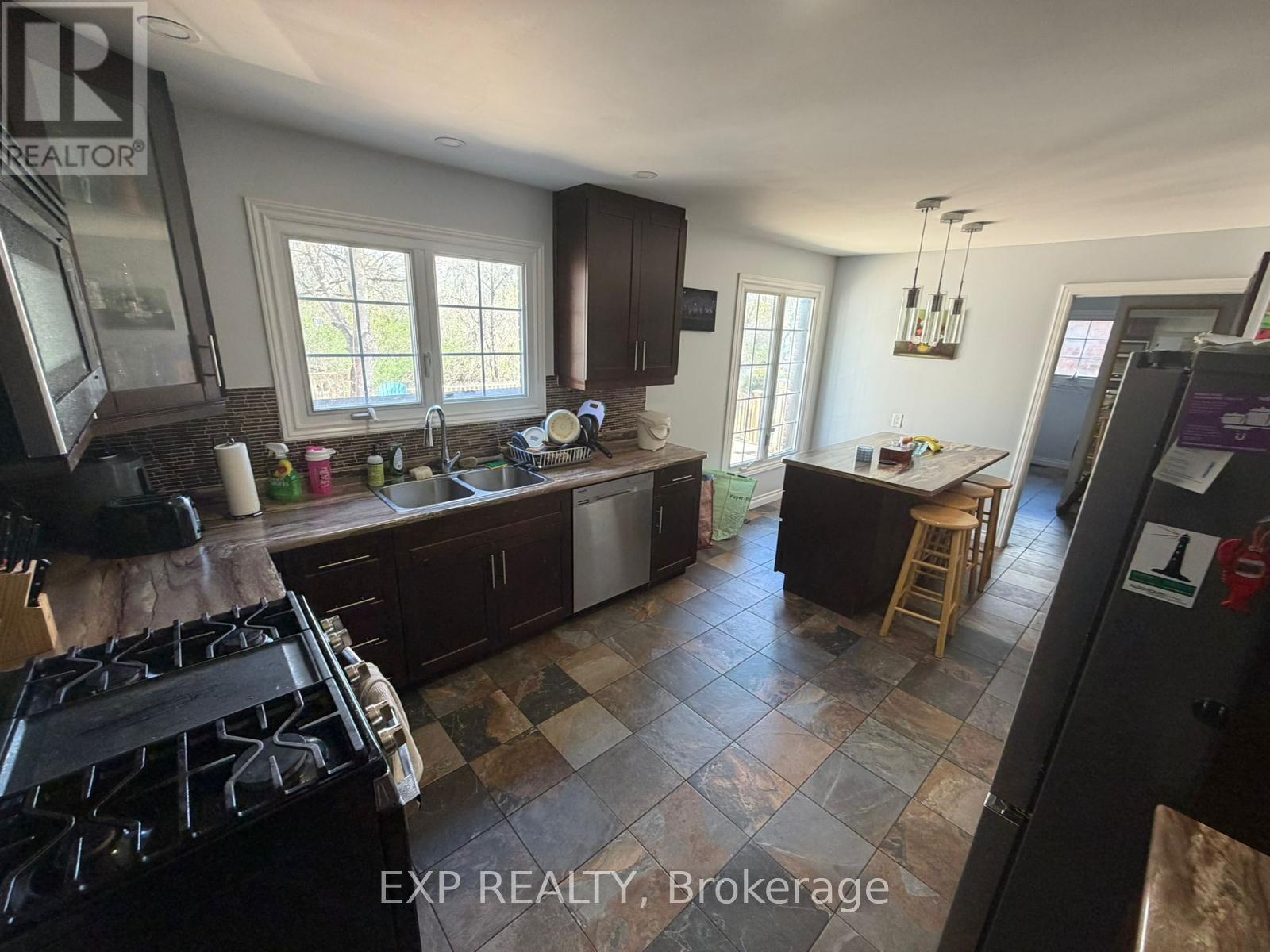 1061 Plante Drive, Ottawa, Ontario  K1V 9E5 - Photo 6 - X13159412
