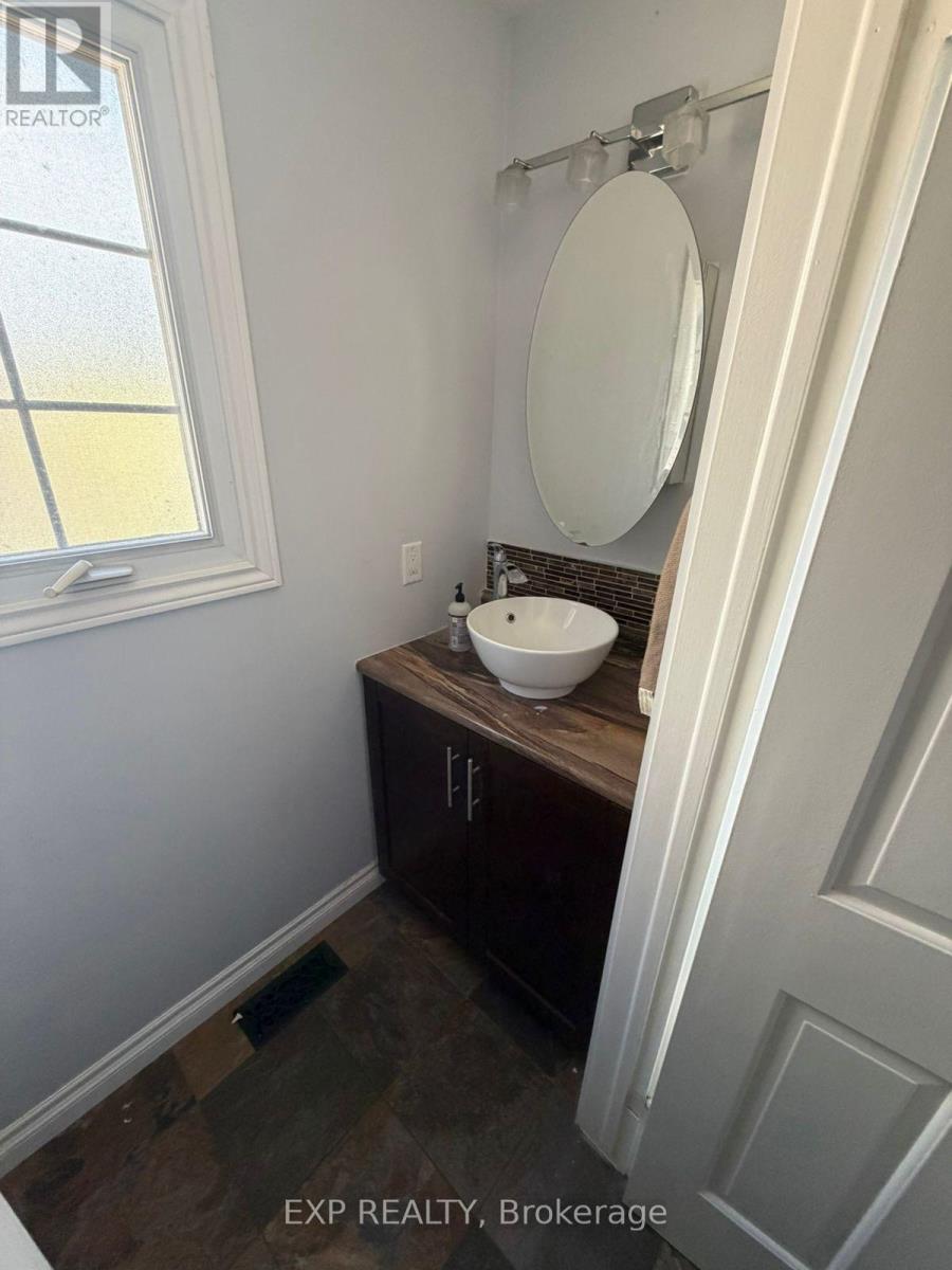 1061 Plante Drive, Ottawa, Ontario  K1V 9E5 - Photo 8 - X13159412