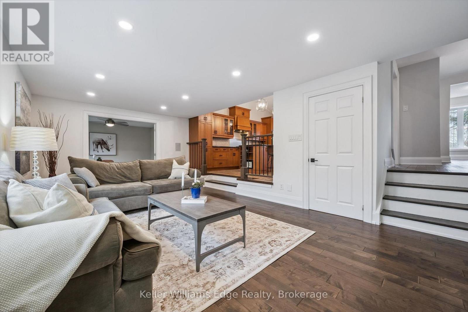 2414 Upton Court, Oakville, Ontario  L6L 5E4 - Photo 11 - W13159398