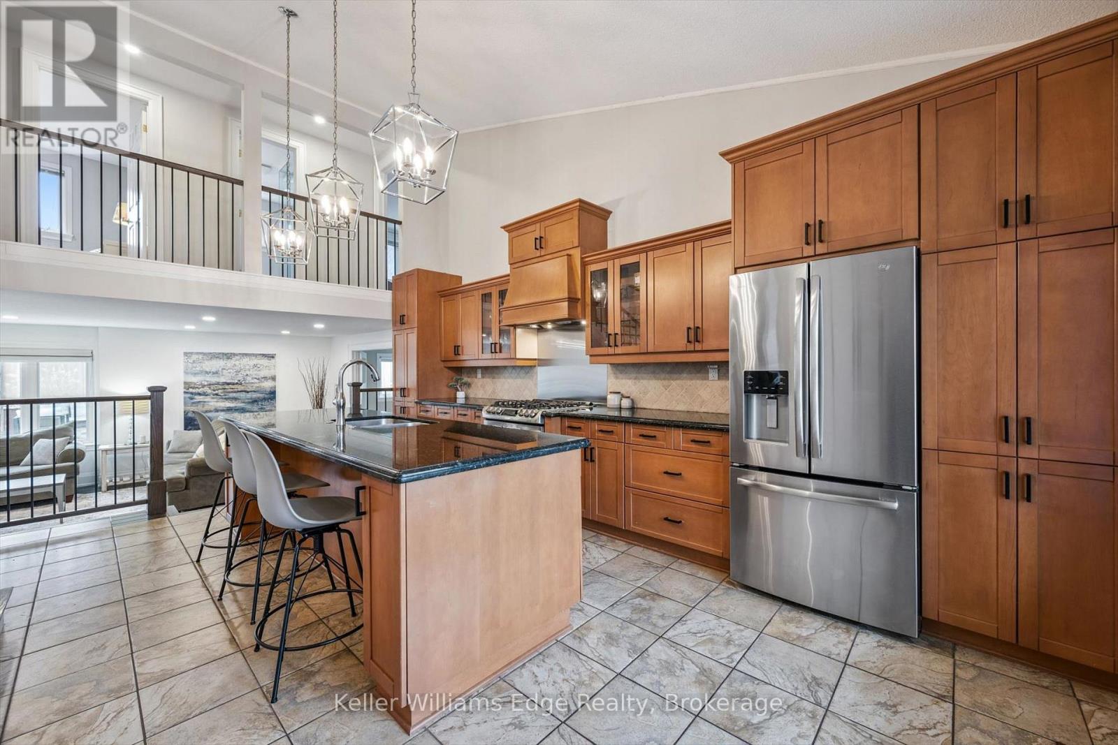 2414 Upton Court, Oakville, Ontario  L6L 5E4 - Photo 4 - W13159398