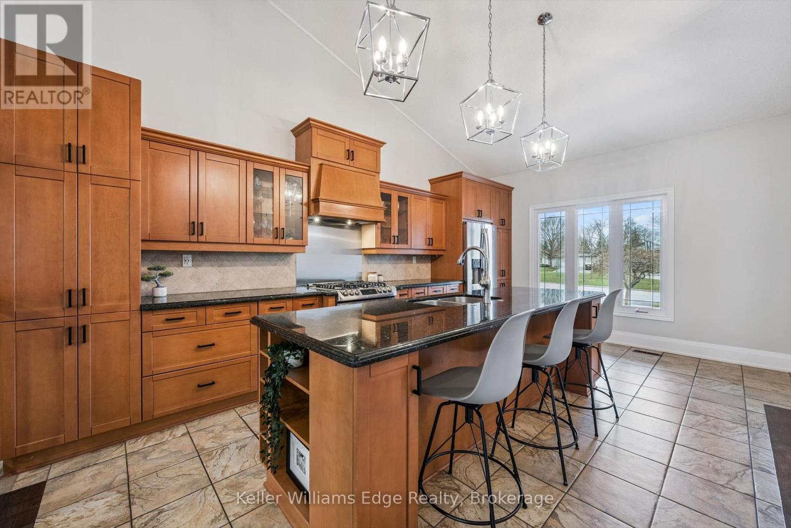 2414 Upton Court, Oakville, Ontario  L6L 5E4 - Photo 8 - W13159398