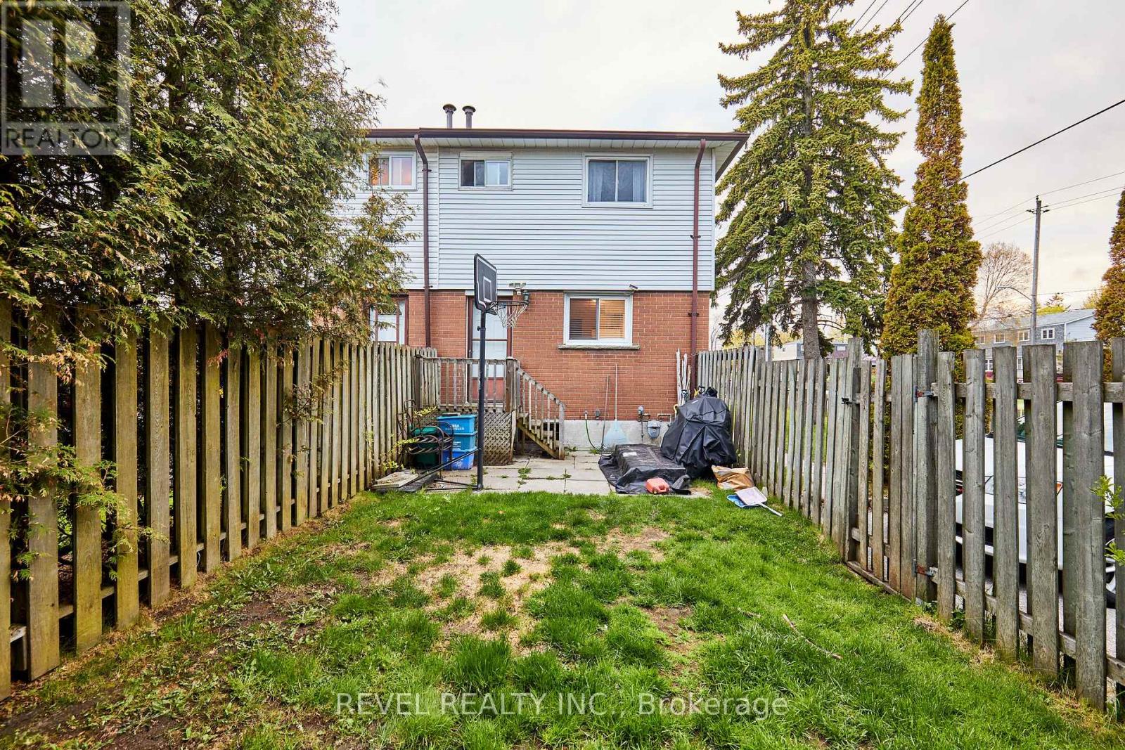 689 Gibb Street, Oshawa, Ontario  L1J 1Z8 - Photo 23 - E13159388