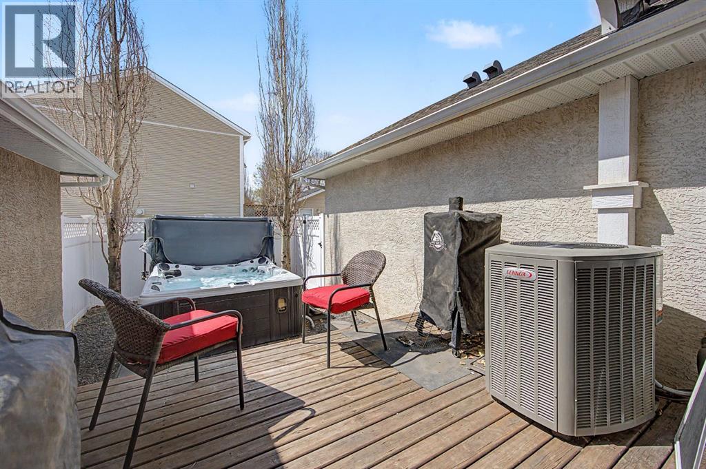 8 Ypres Lane SW, Calgary, Alberta  T2T 6M9 - Photo 38 - A2313494
