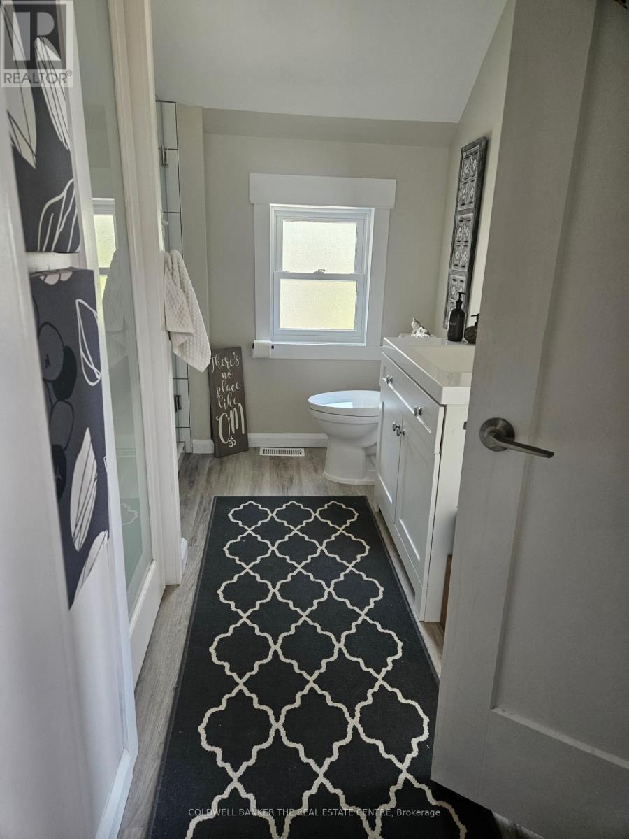 B - 61 Brock Street E, Uxbridge, Ontario L9P 1K2 - Photo 5 - N13159396