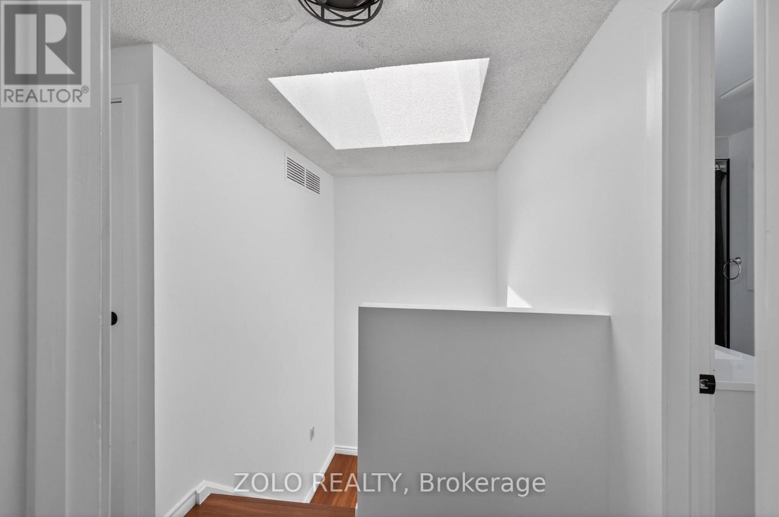 6166 Kindree Circle, Mississauga, Ontario  L5N 3C2 - Photo 18 - W13159400