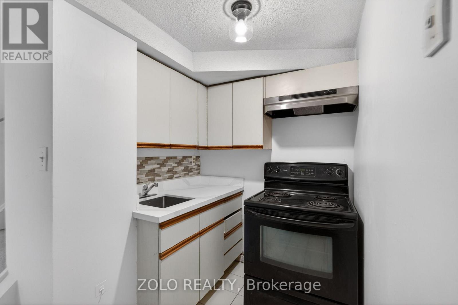6166 Kindree Circle, Mississauga, Ontario  L5N 3C2 - Photo 29 - W13159400
