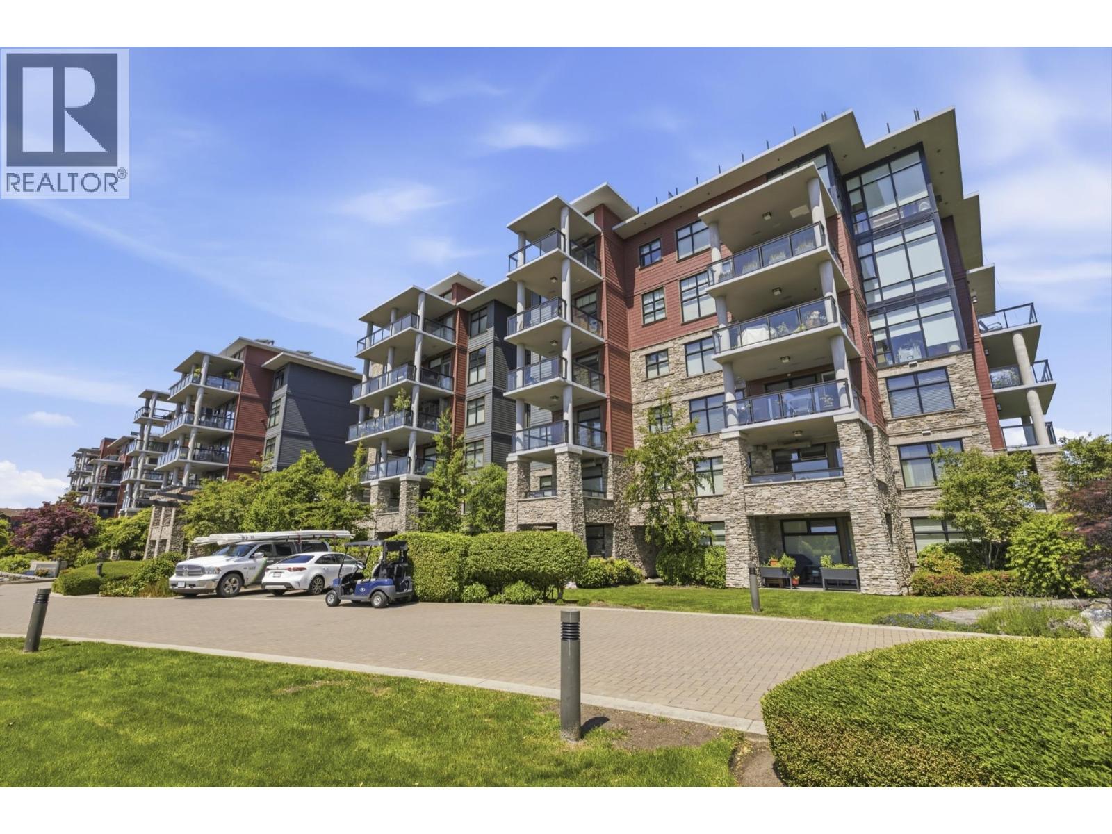 206 5055 Springs Boulevard, Tsawwassen, British Columbia  V4M 0A5 - Photo 3 - R3126341