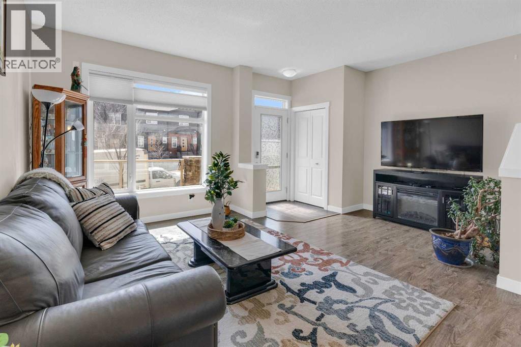 70 Sage Bluff Gate NW, Calgary, Alberta  T3R 0Y9 - Photo 4 - A2306902