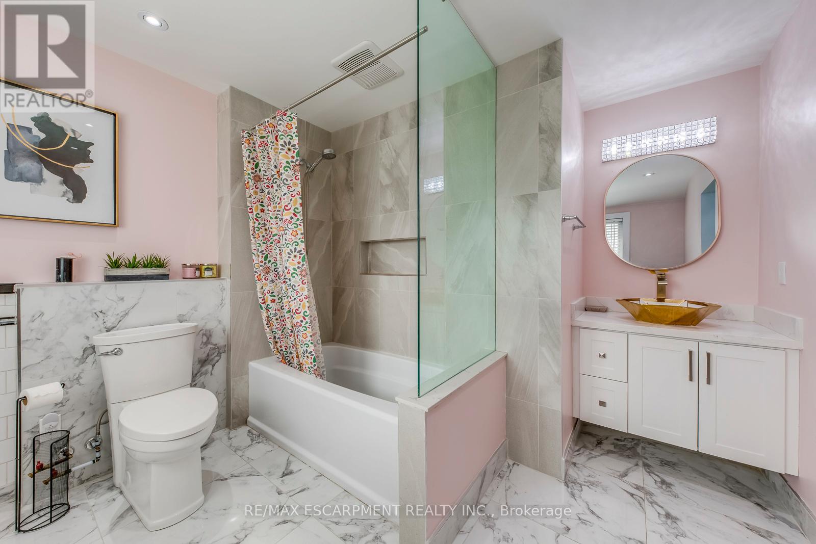 108 Runnymede Road, Toronto, Ontario  M6S 2Y3 - Photo 18 - W13157250