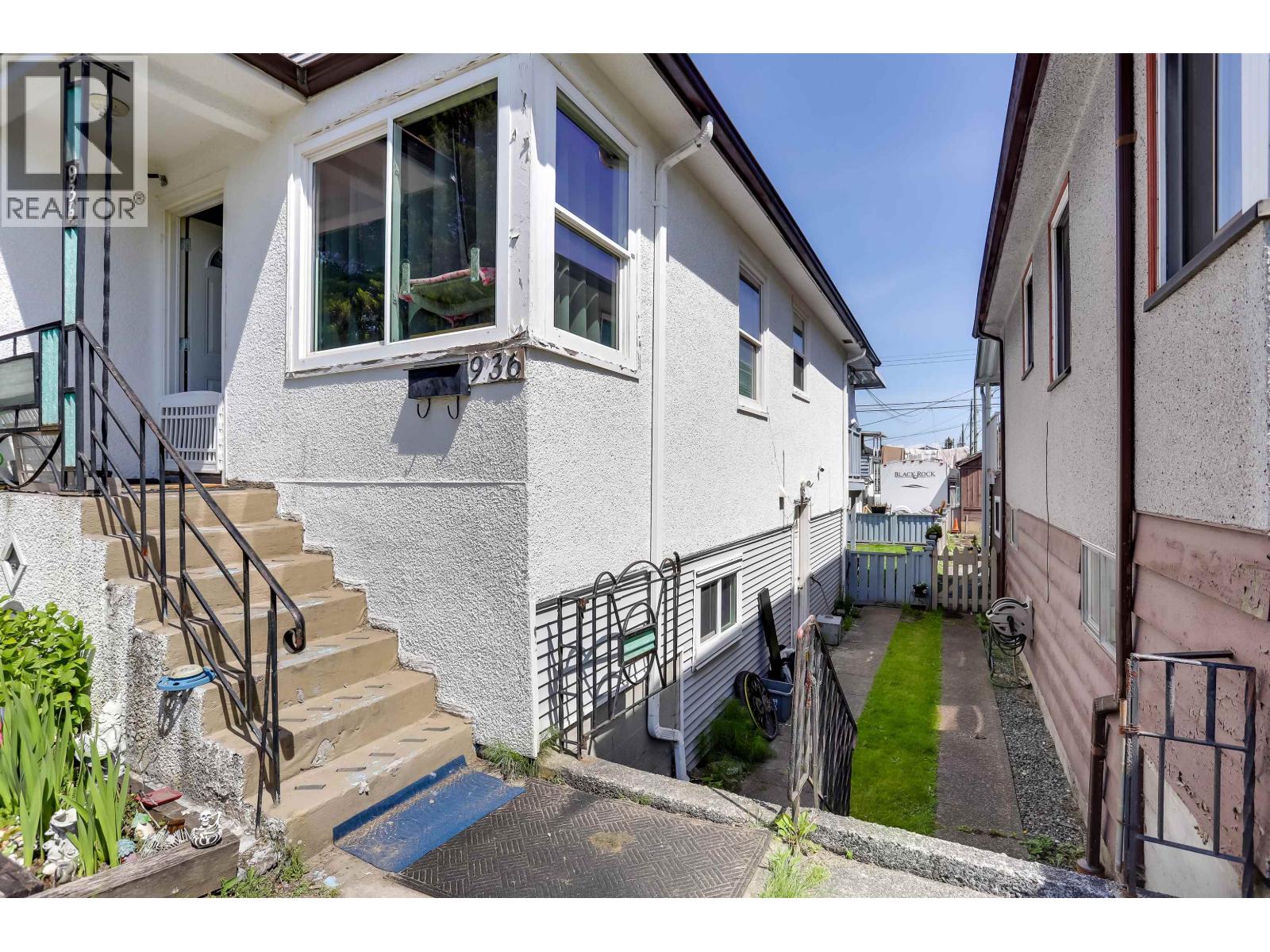 936 NANAIMO STREET, Vancouver, British Columbia
