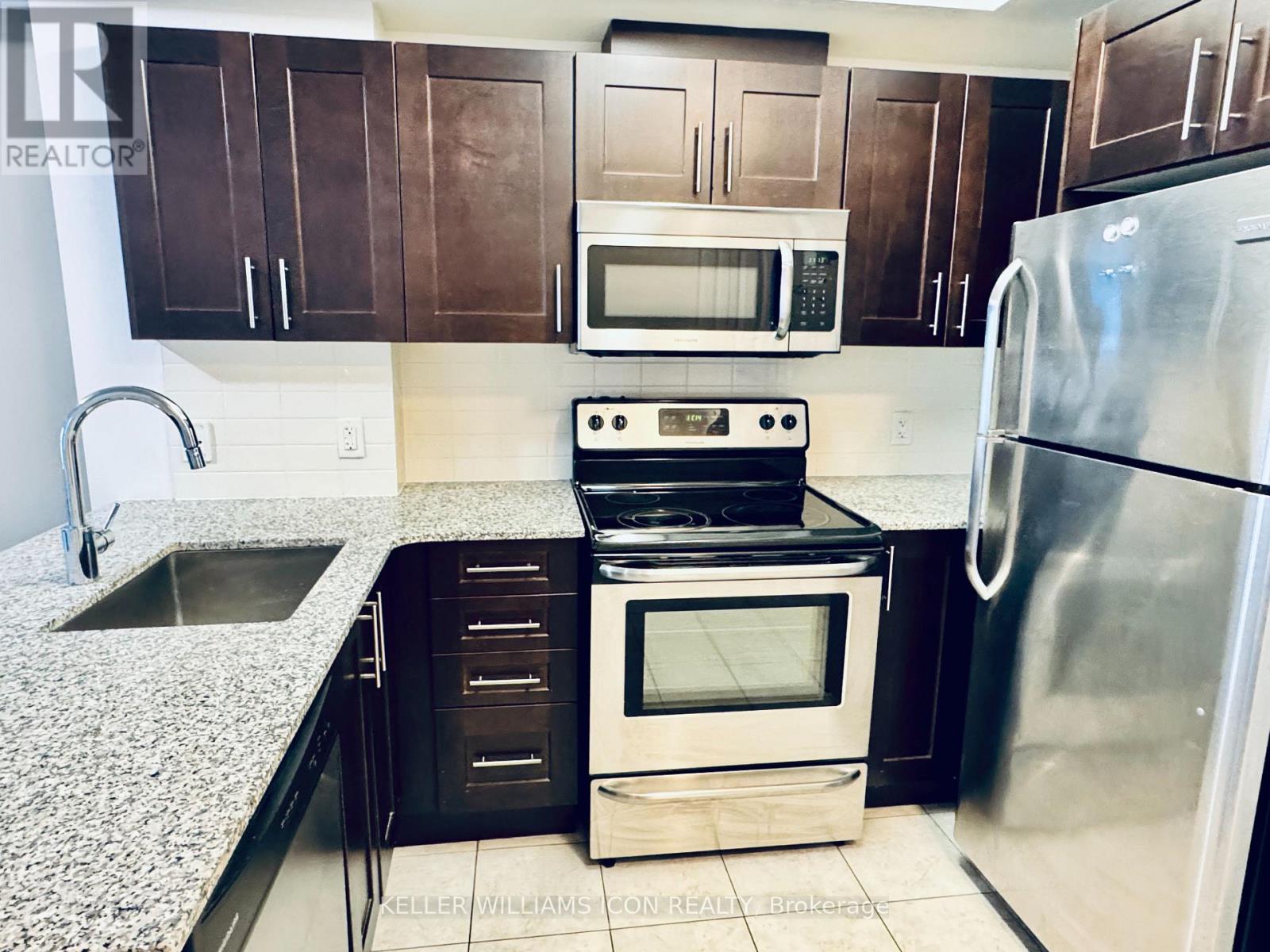 1106 - 242 Rideau Street, Ottawa, Ontario  K1N 0B7 - Photo 3 - X13159442