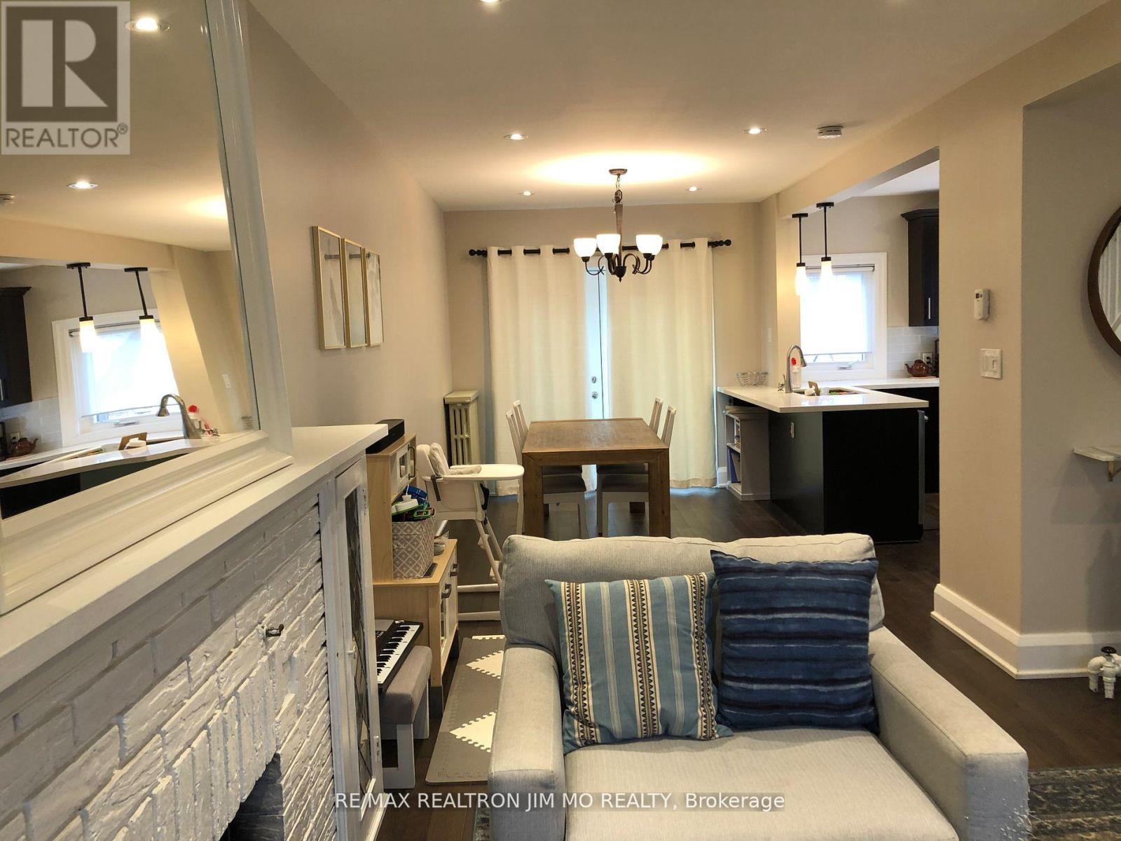193 Greer Road, Toronto, Ontario M5M 3N4 - Photo 3 - C13159452