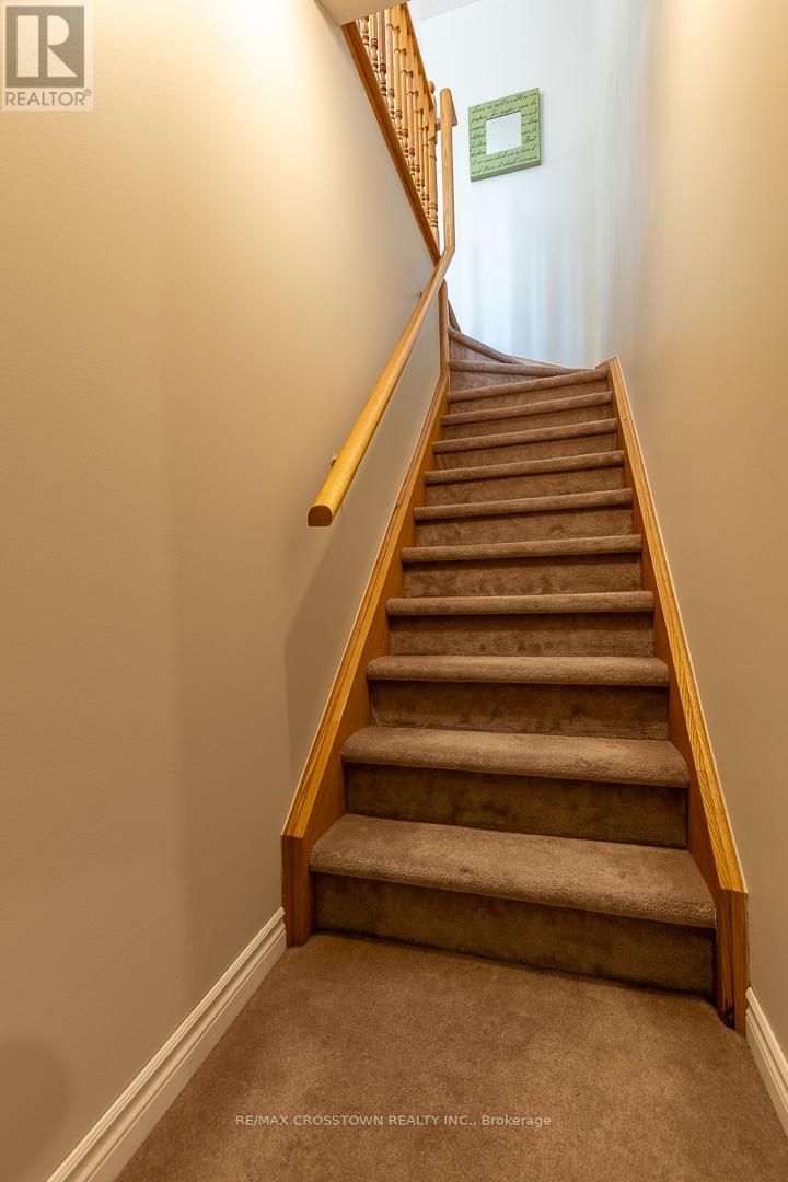 156 Pringle Drive, Barrie, Ontario  L4N 0R3 - Photo 19 - S13159434