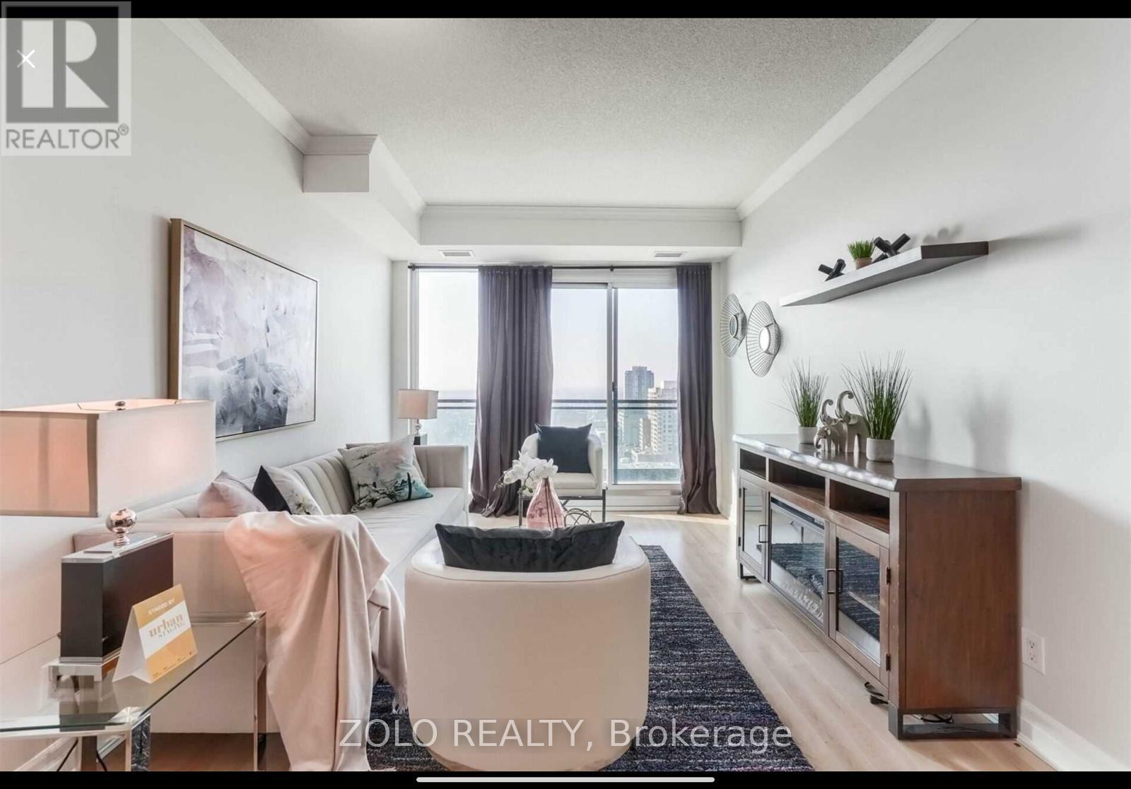 1905 - 100 John Street, Brampton, Ontario  L6W 0A8 - Photo 2 - W13159460