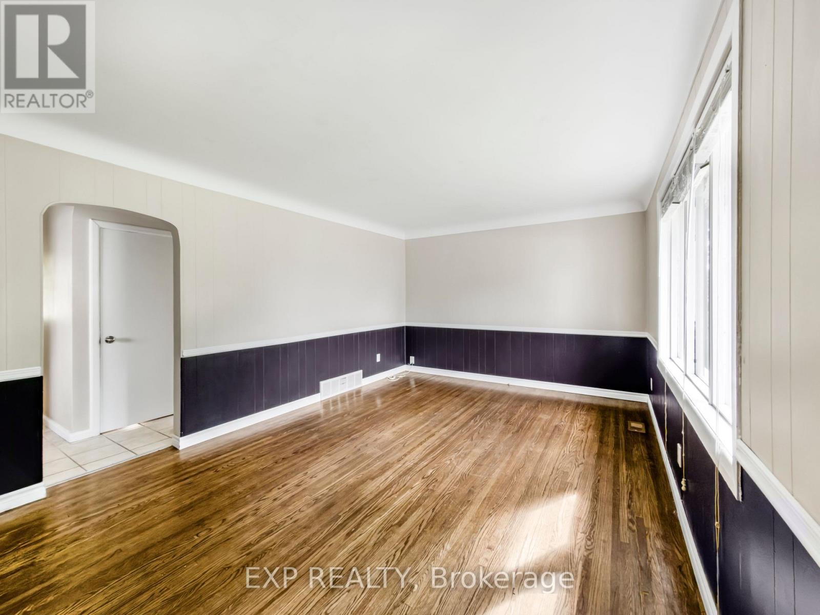 2114 Girardot Street, Windsor, Ontario  N9B 1R2 - Photo 4 - X13159458
