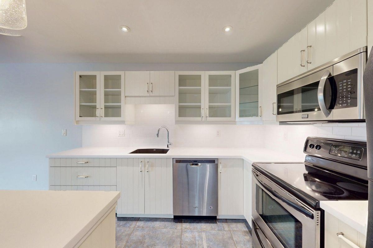 309 1520 Vidal Street, White Rock, British Columbia  V4B 3T7 - Photo 3 - R3124645