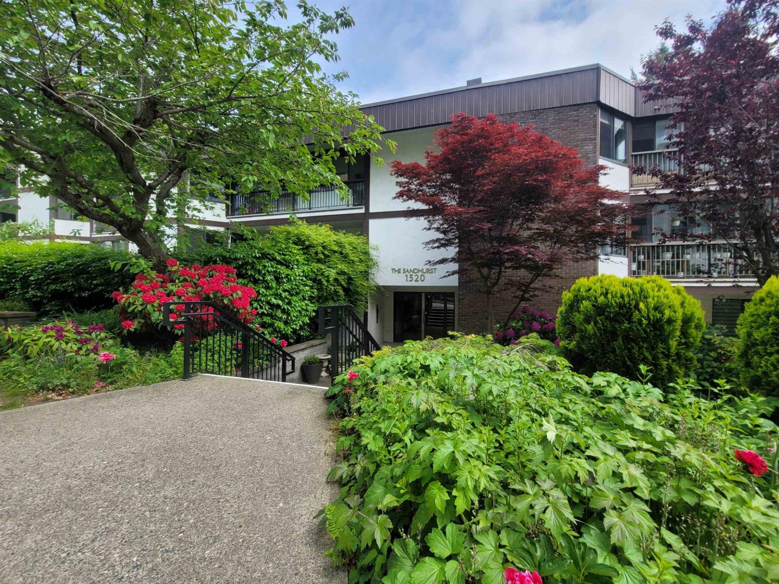 309 1520 VIDAL STREET, White Rock, British Columbia