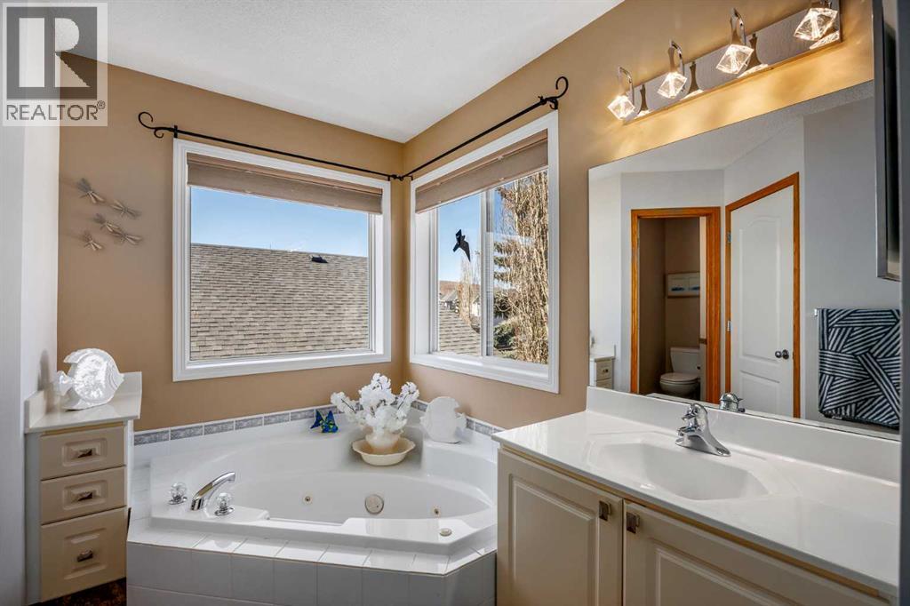 15 Valley Brook Circle NW, Calgary, Alberta  T5J 1R3 - Photo 28 - A2304203