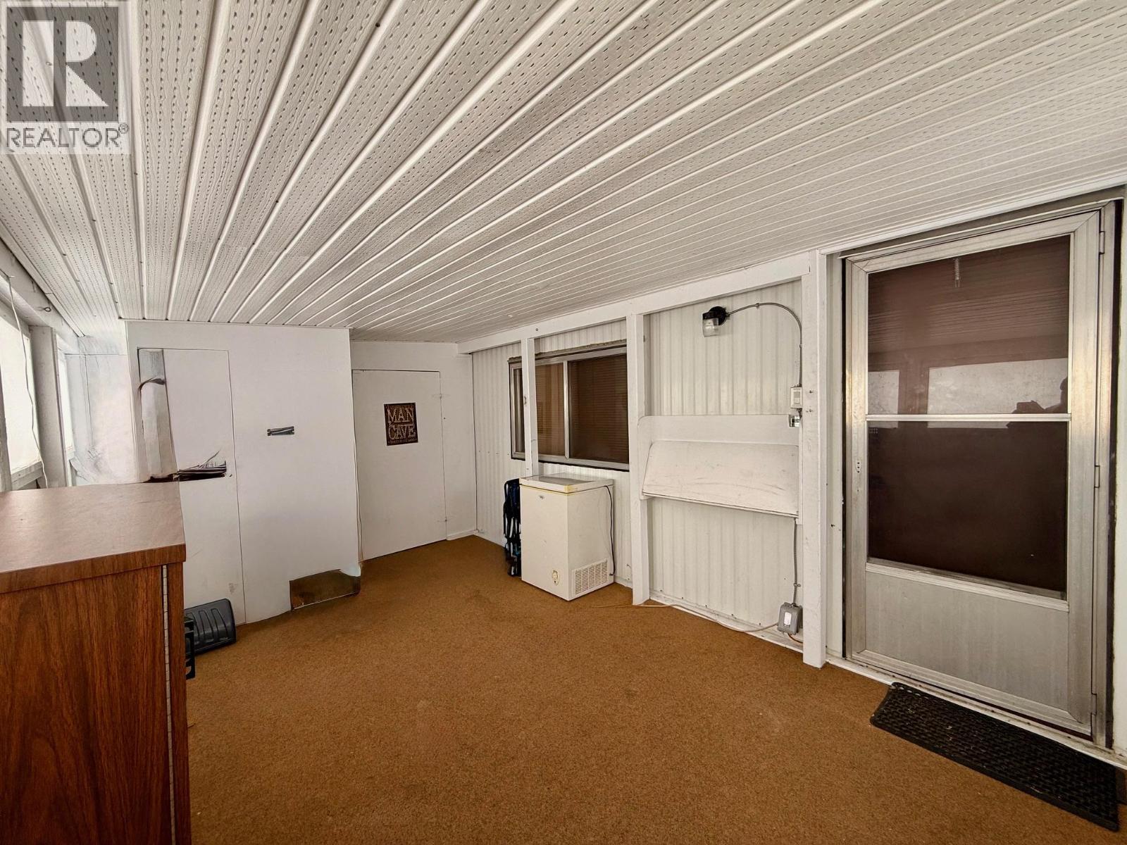 60 Cokato Road Unit# E10, Fernie, British Columbia  V0B 1M4 - Photo 3 - 10386089