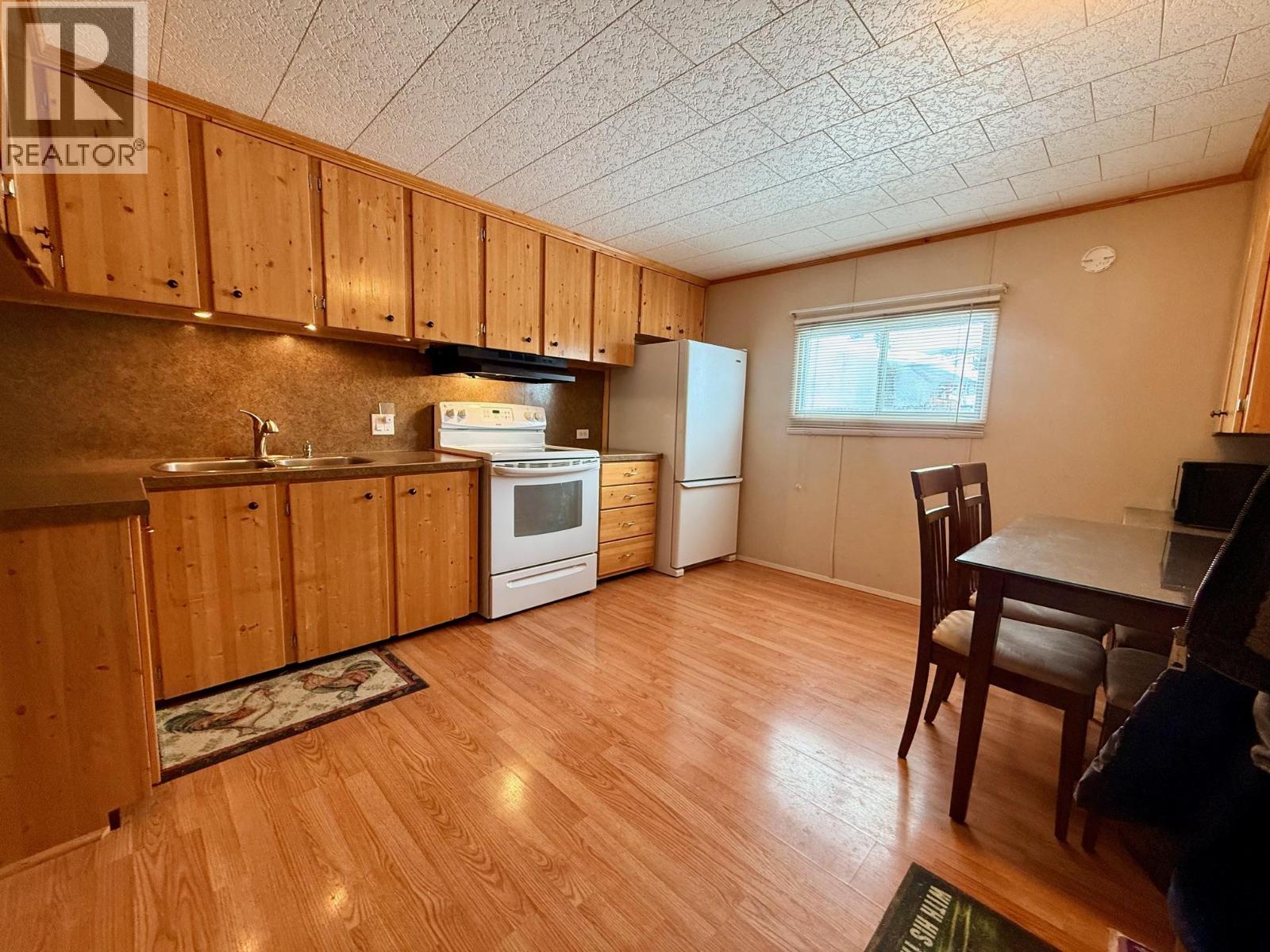60 Cokato Road Unit# E10, Fernie, British Columbia  V0B 1M4 - Photo 4 - 10386089