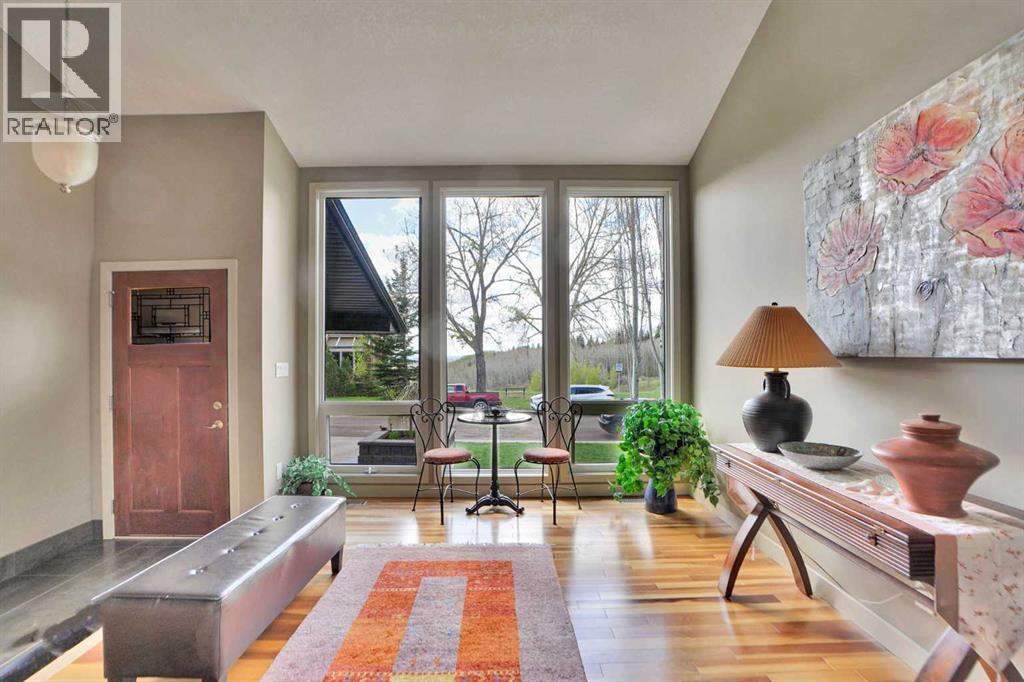 95 Edenwold Crescent NW, Calgary, Alberta  T3A 3T7 - Photo 4 - A2312840