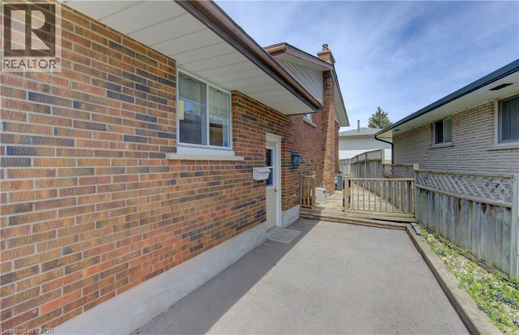 10 Bosworth Crescent, Kitchener, Ontario  N2E 1Z1 - Photo 35 - 40829989