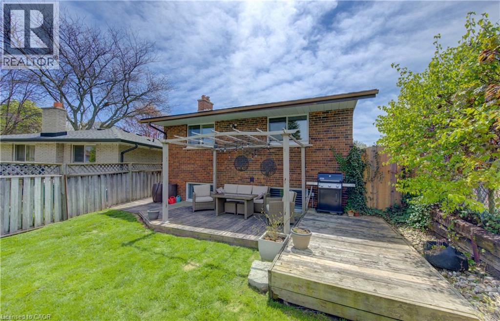 10 Bosworth Crescent, Kitchener, Ontario  N2E 1Z1 - Photo 39 - 40829989