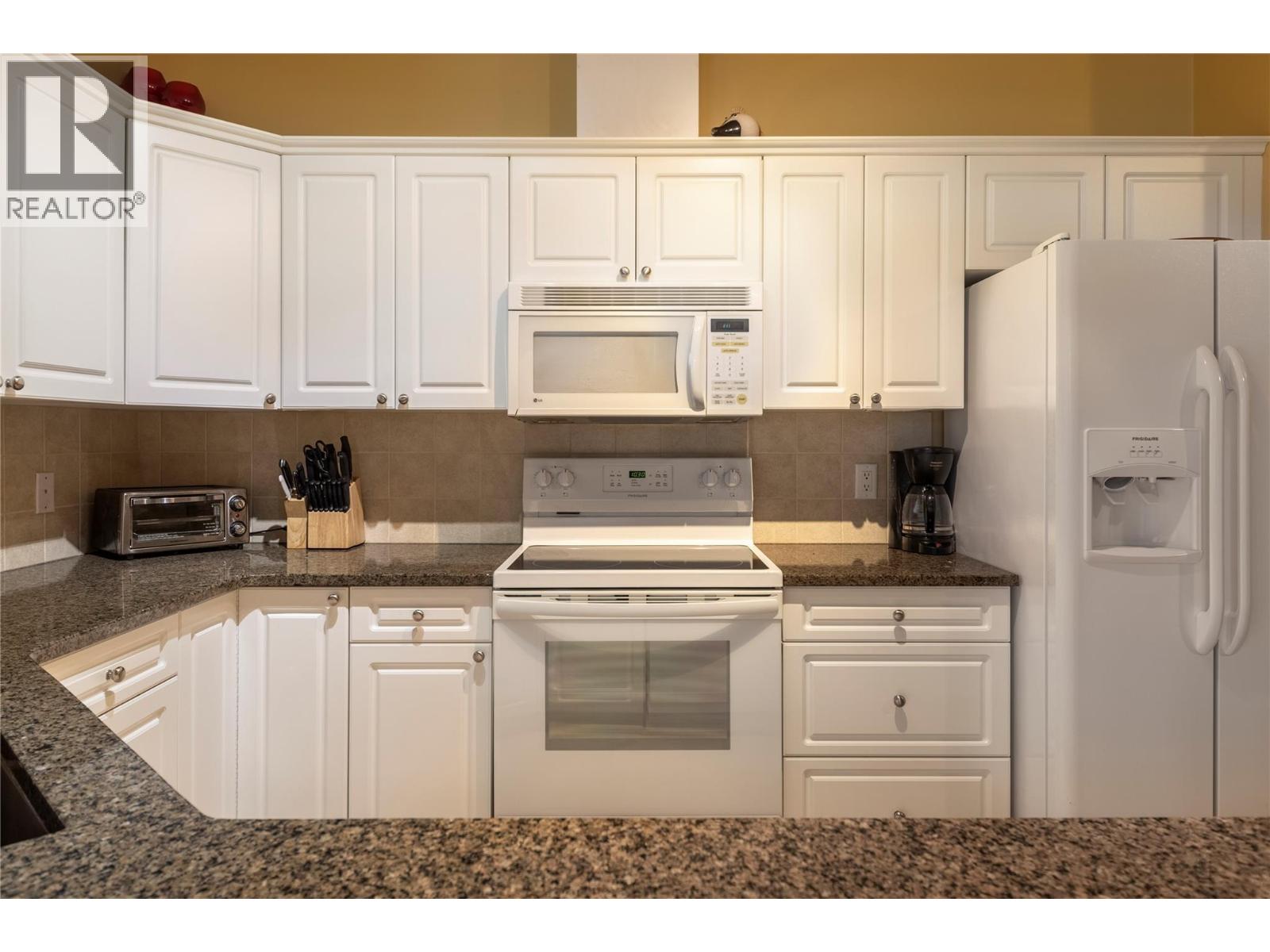 3570 Woodsdale Road Unit# 305, Lake Country, British Columbia  V4V 1Y9 - Photo 7 - 10385637