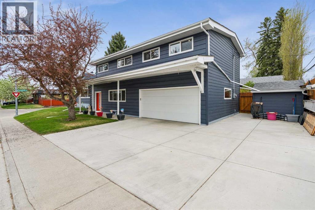 1303 105 Avenue SW, Calgary, Alberta  T2W 0B5 - Photo 2 - A2313272