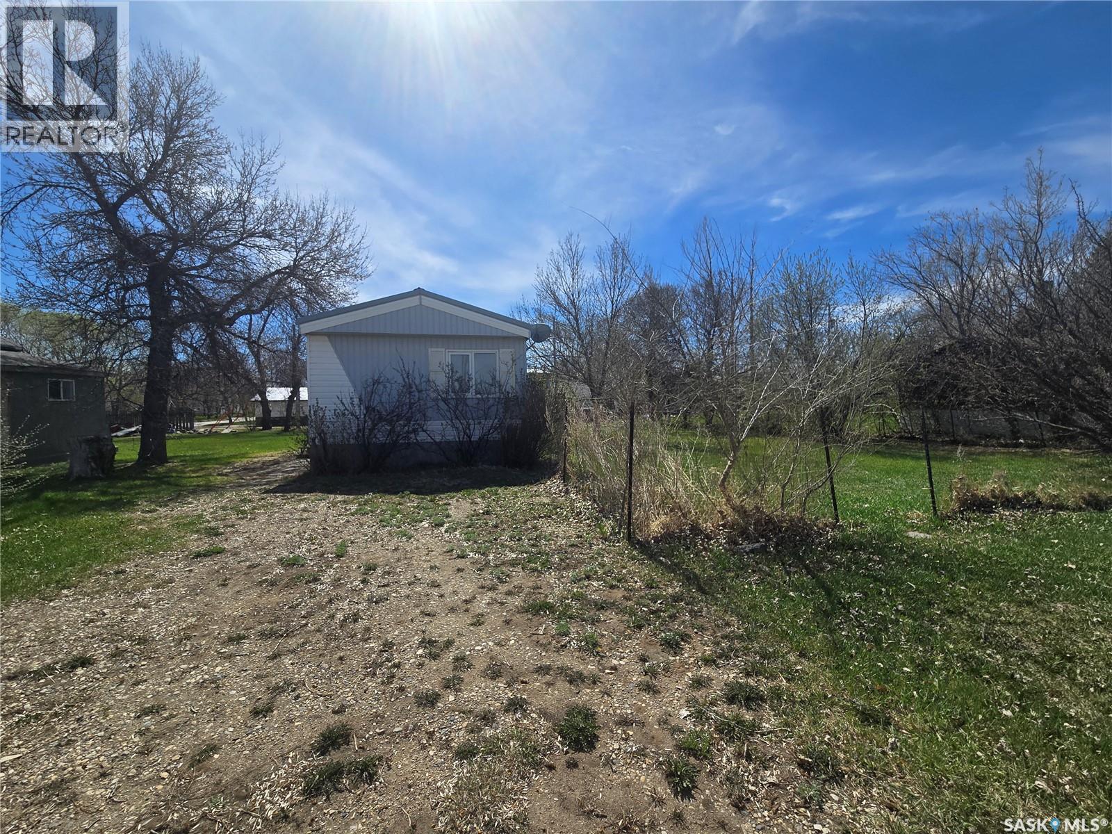 212 Railway AVENUE N, Lampman, Saskatchewan