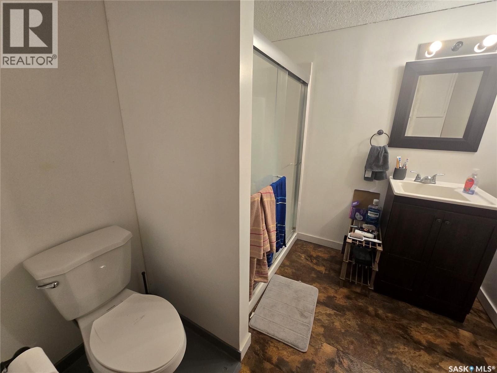 212 Railway Avenue N, Lampman, Saskatchewan  S0C 1N0 - Photo 19 - SK036774