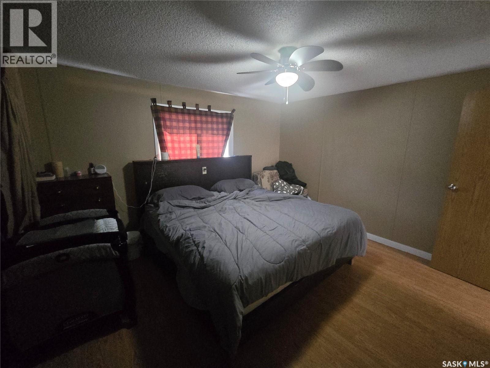 212 Railway Avenue N, Lampman, Saskatchewan  S0C 1N0 - Photo 20 - SK036774