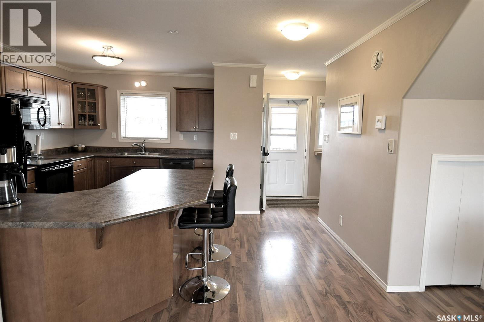102 1022 Hampton Circle, Saskatoon, Saskatchewan  S7R 0K3 - Photo 4 - SK036621