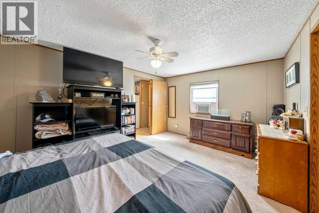 131 Heritage Drive, Okotoks, Alberta  T1S 1M4 - Photo 14 - A2303205