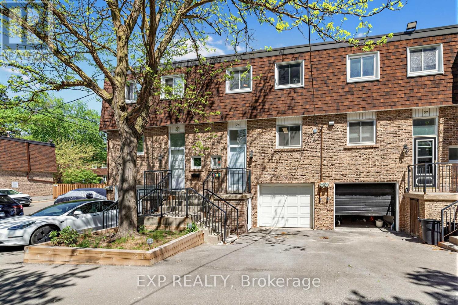 36 - 36 The Carriage Way, Markham, Ontario L3T 4V1 - Photo 2 - N13159474
