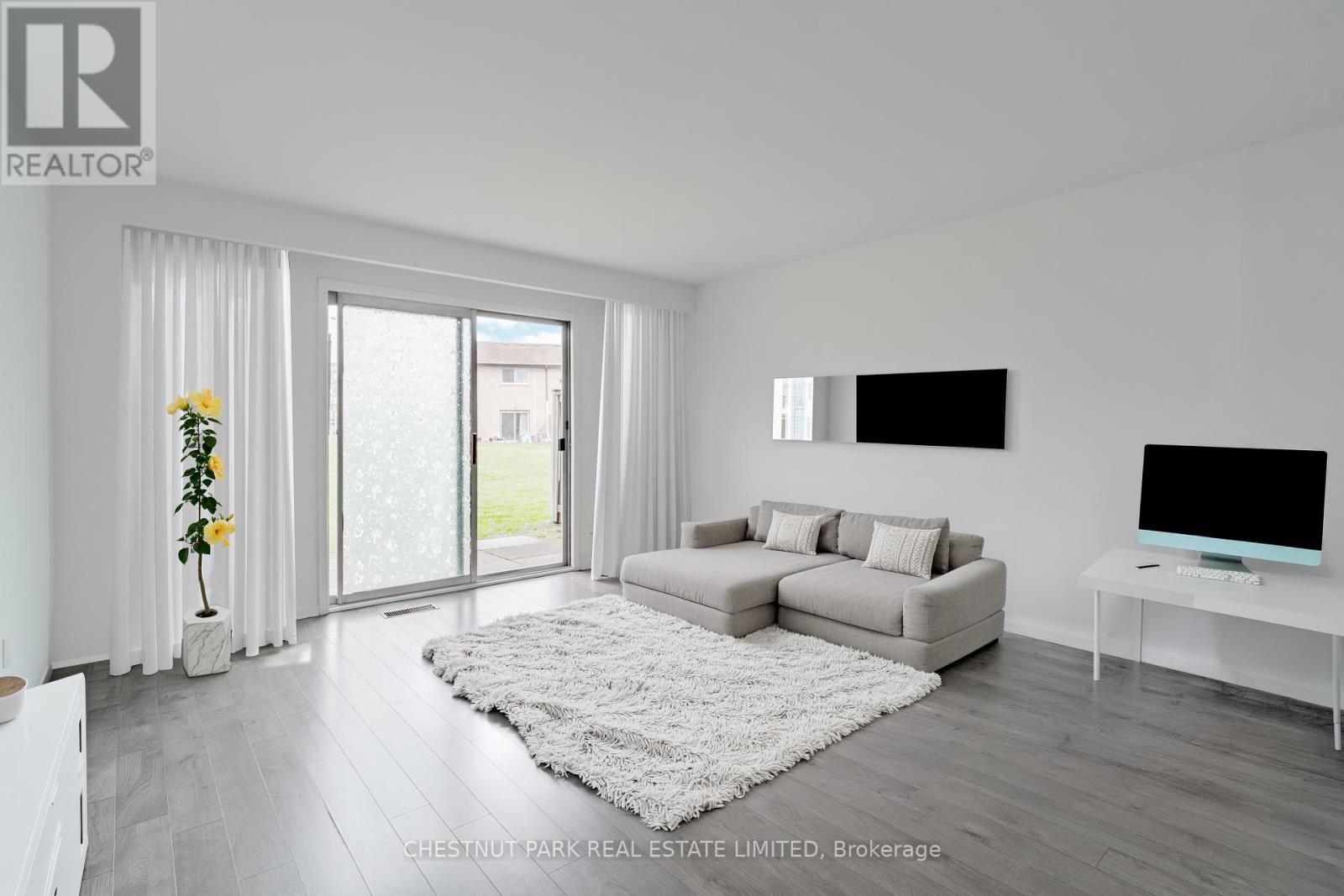 12 - 44 Romfield Drive, Toronto, Ontario  M3J 1K3 - Photo 3 - W13159462