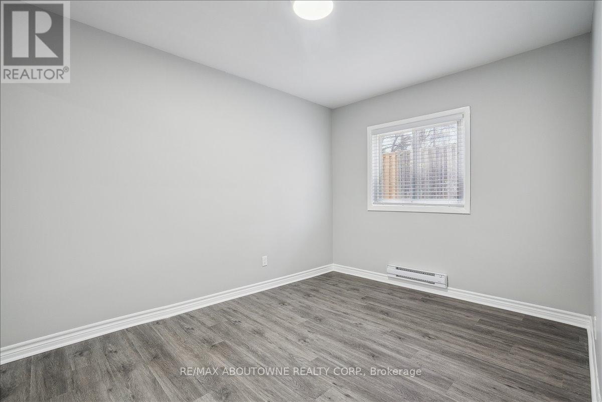 2 - 2354 Queensway Drive, Burlington, Ontario  L7R 3T3 - Photo 16 - W13159464