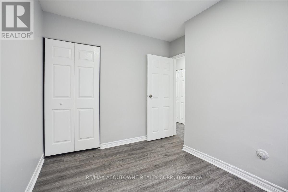 2 - 2354 Queensway Drive, Burlington, Ontario  L7R 3T3 - Photo 19 - W13159464
