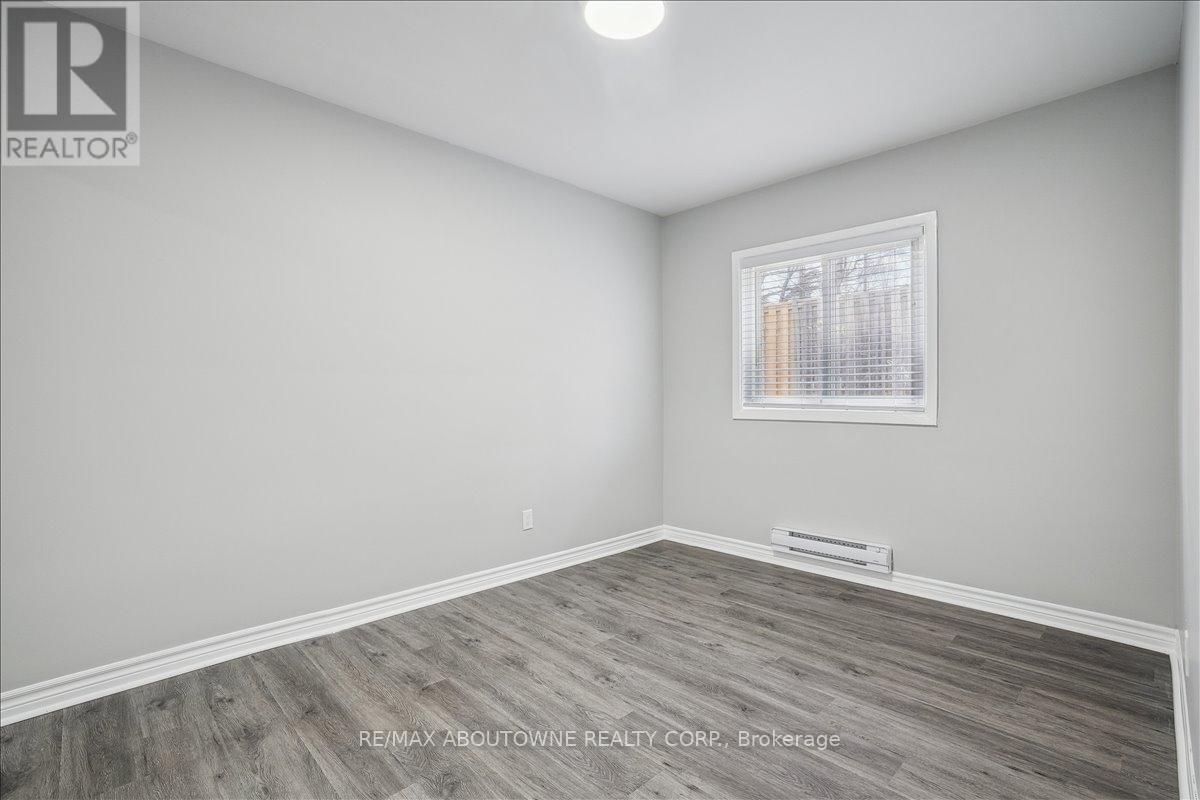 2 - 2354 Queensway Drive, Burlington, Ontario  L7R 3T3 - Photo 28 - W13159464