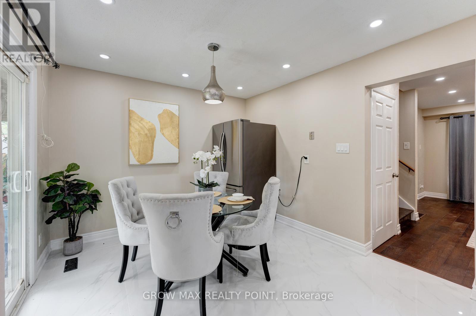 36 Bramhall Circle, Brampton, Ontario  L6V 2G4 - Photo 13 - W13159468