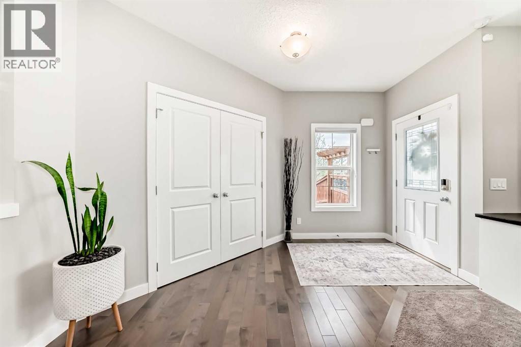2201 Bayside Circle Sw, Airdrie, Alberta  T4B 0V6 - Photo 2 - A2313254