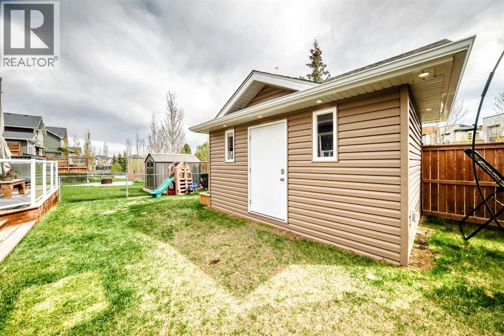 2201 Bayside Circle Sw, Airdrie, Alberta  T4B 0V6 - Photo 38 - A2313254