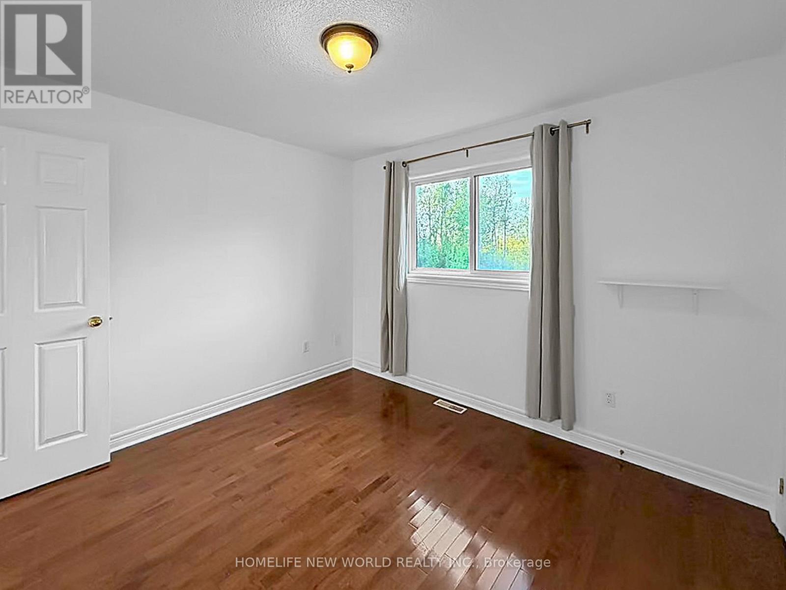 3370 Ravenshoe Road, Georgina, Ontario  L4P 3E9 - Photo 18 - N13153102
