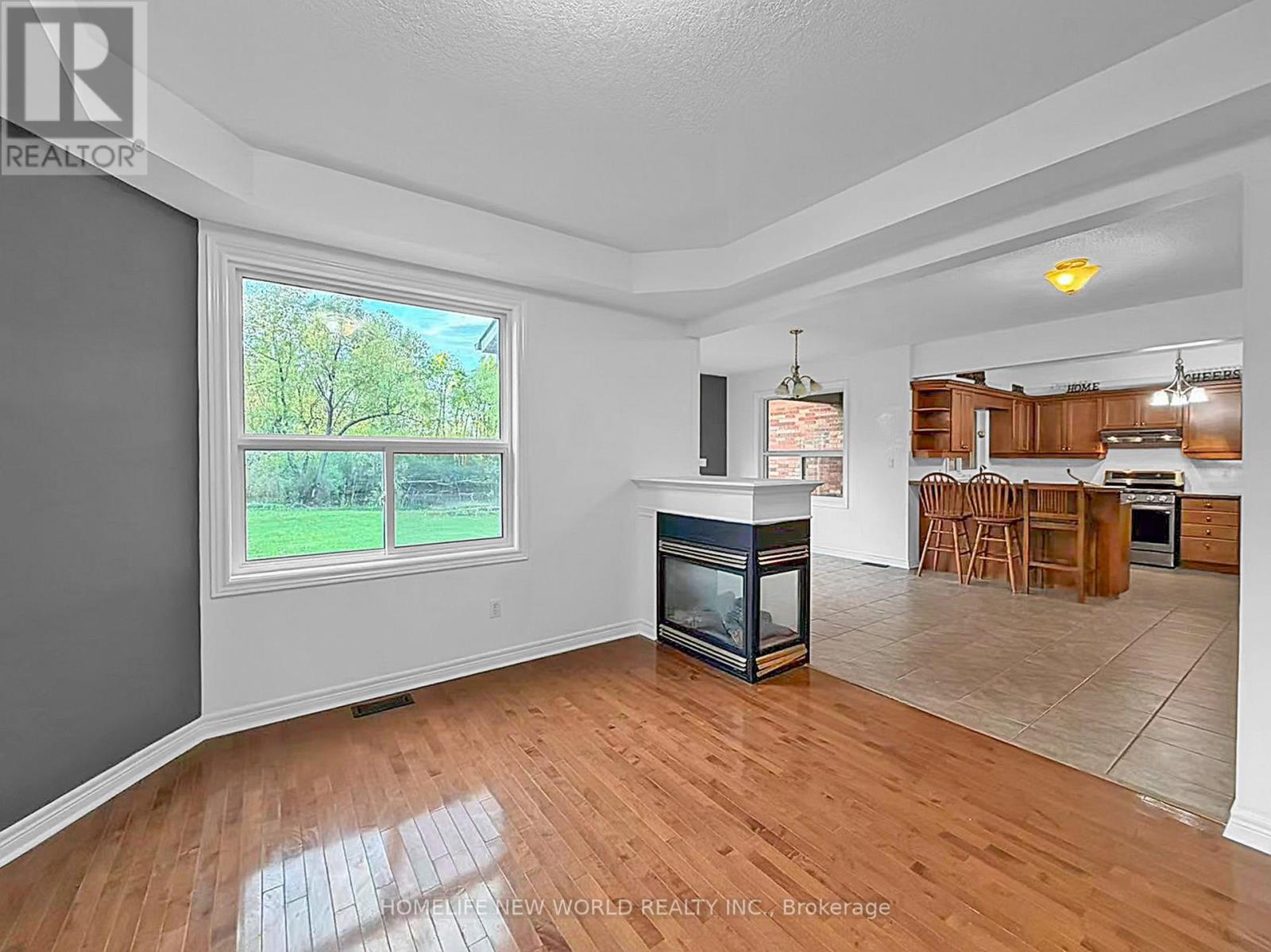 3370 Ravenshoe Road, Georgina, Ontario  L4P 3E9 - Photo 5 - N13153102