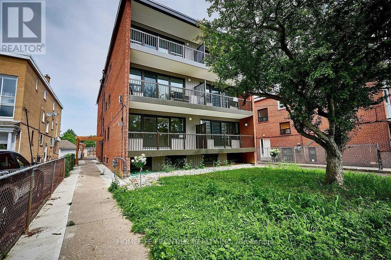 101 - 291 Scarlett Road, Toronto, Ontario  M6N 4L1 - Photo 12 - W13158066