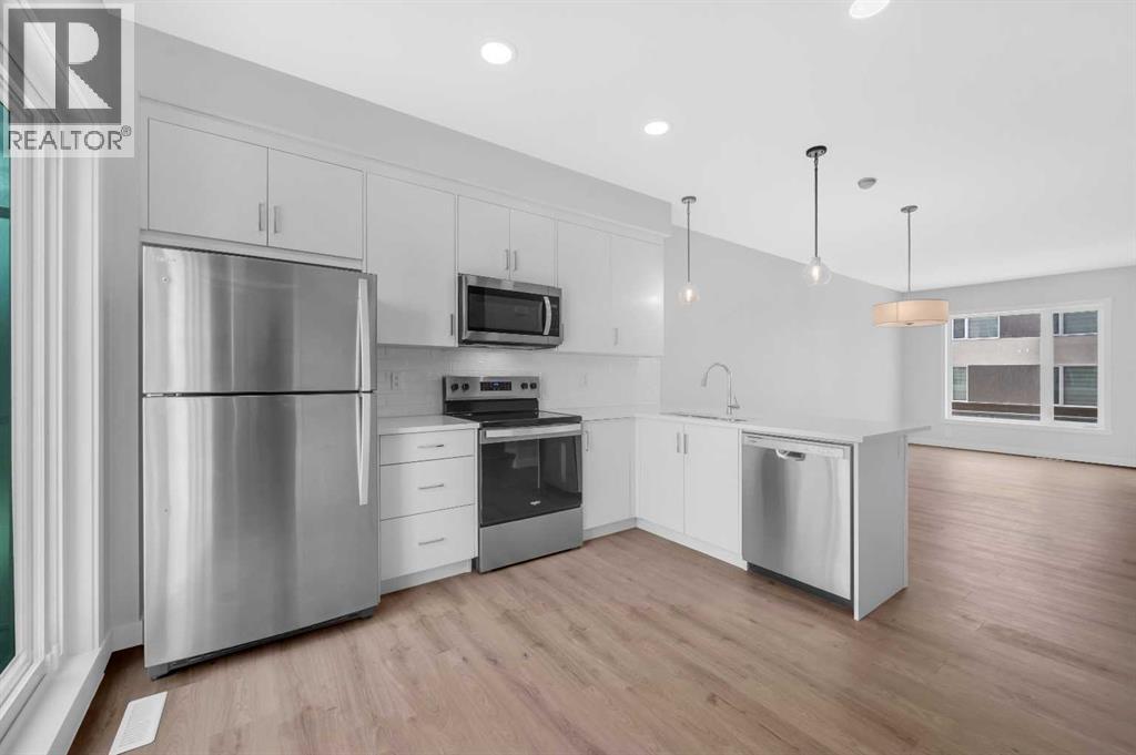 305 Shawnee Square SW, Calgary, Alberta  T2Y 0W4 - Photo 10 - A2277723