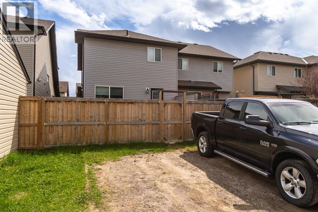 14 Luxstone Point Sw, Airdrie, Alberta  T4B 0H8 - Photo 25 - A2313087