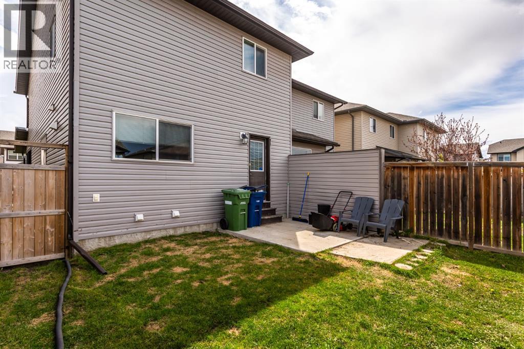 14 Luxstone Point Sw, Airdrie, Alberta  T4B 0H8 - Photo 24 - A2313087
